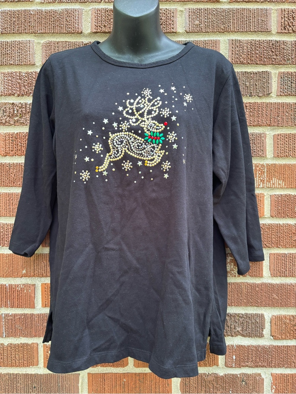 The Quacker Factory Sz M Christmas Reindeer 3/4 Sleeve Holiday Top Blouse